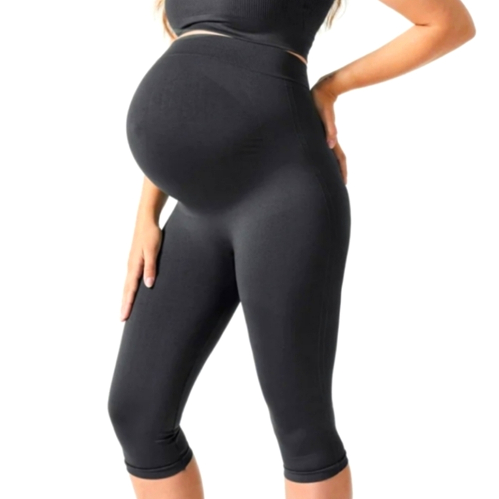 BLANQI Maternity Crop Leggings